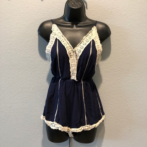 verty Pants - Sleeveless Navy Blue/White Lace Romper